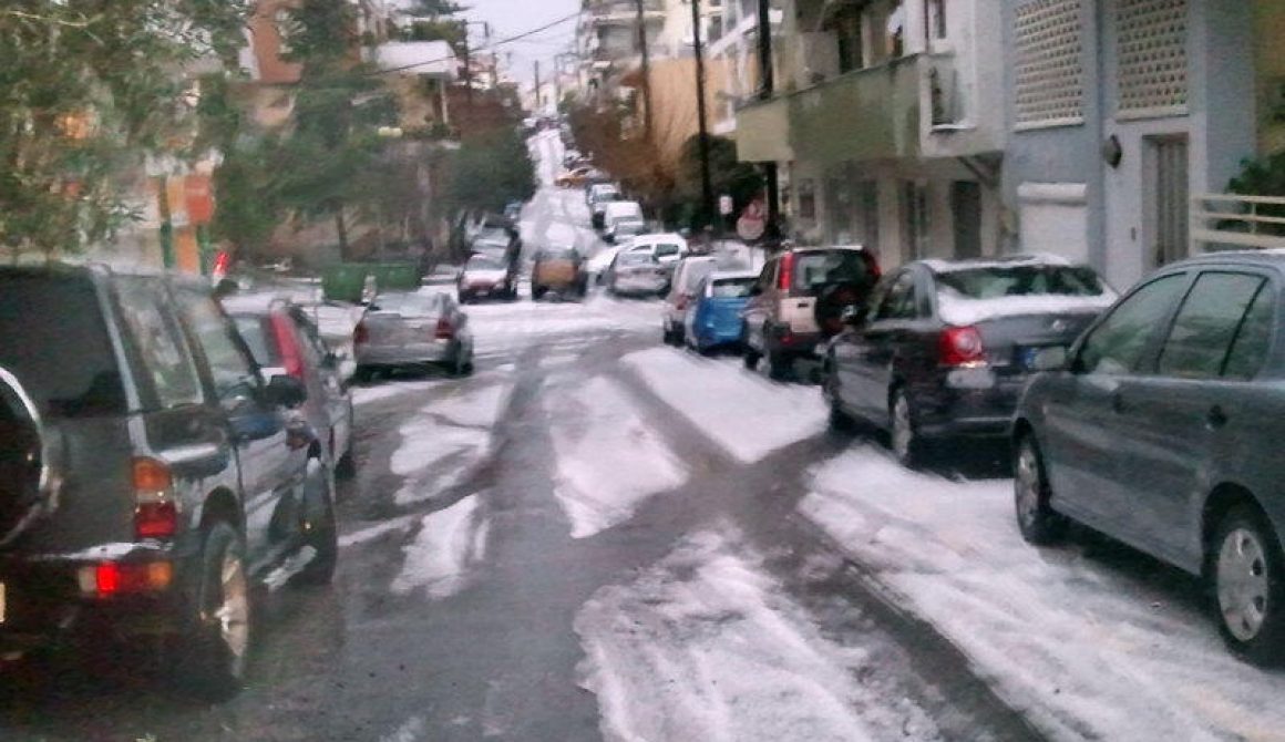 Ισχυρή χαλαζόπτωση στη Μυτιλήνη 