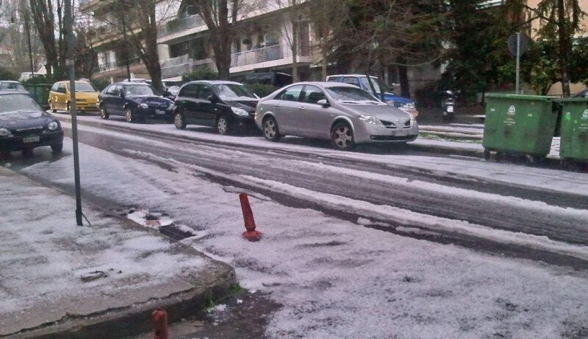 Ισχυρή χαλαζόπτωση στη Μυτιλήνη 