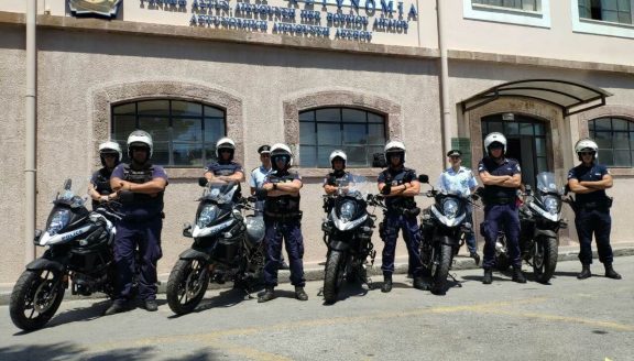 Ακόμη πέντε (5) νέες υπηρεσιακές δίκυκλες μοτοσικλέτες εντάχθηκαν στον στόλο της  Γενικής Περιφερειακής Αστυνομικής Διεύθυνσης Βορείου Αιγαίου και κατανεμήθηκαν σε Υπηρεσίες της Διεύθυνσης Αστυνομίας Λέσβου για την κάλυψη επιχειρησιακών αναγκών!!